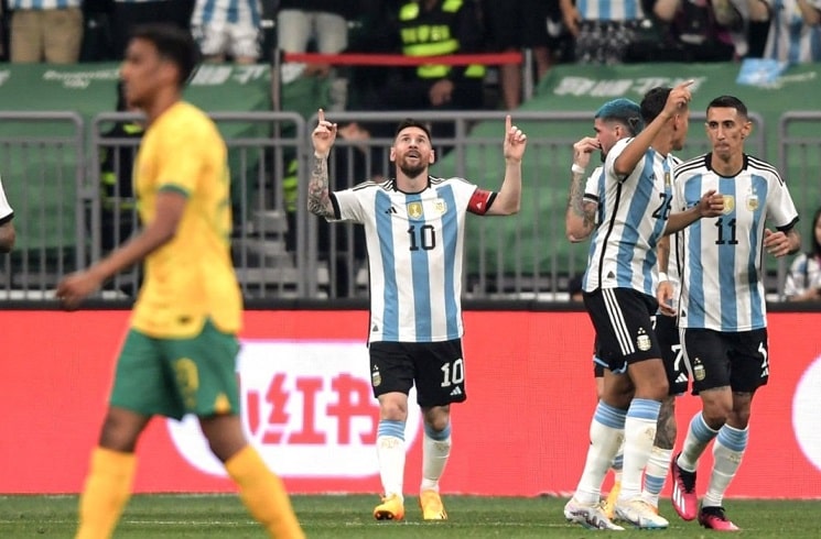 arghad003's tweet photo. 📢⚠️ Due to a delay in permission from FIFA's end, Messi and company's much-awaited match against Australia in Kochi got cancelled‼️ https://t.co/1ieBOsQCGS