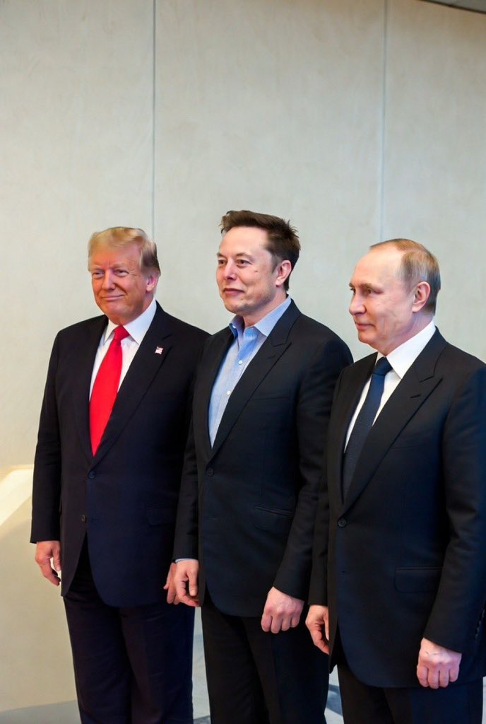 ElonmuskWIZ's tweet image. Who’s the real leader of the free world in 2025?

A. Donald Trump
B. Elon Musk
C. Vladimir Putin