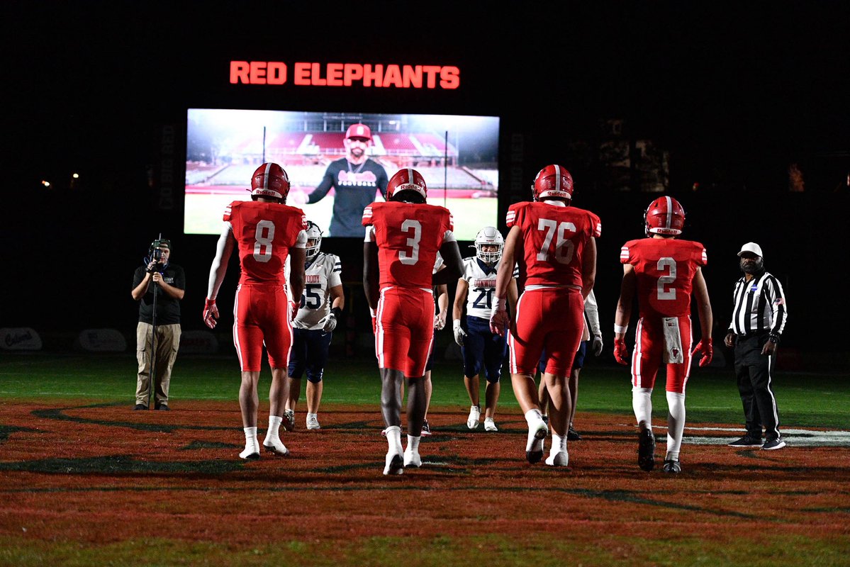 goredelephants's tweet image. In this week&apos;s edition of the Gainesville Red Elephant Athletics Tribune: Slow start but stomping good finish for @RedElephant_FB and a look at where Big Red&apos;s programs are stomping this week #GoBigRed

THE GREAT: goredelephants.com/the-great