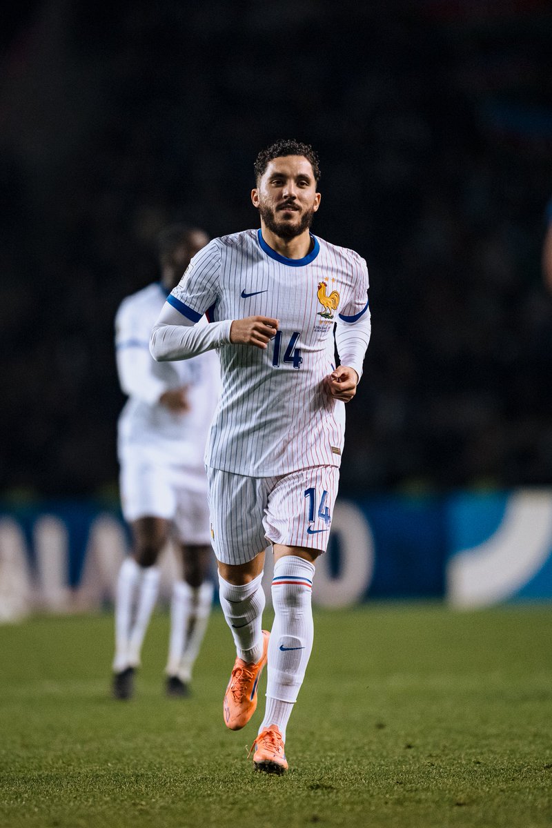 rayan_cherki's tweet photo. 2/2☑️ Bravo à l’équipe💪
Merci pour votre soutien💙 https://t.co/FoC0QaUk1b
