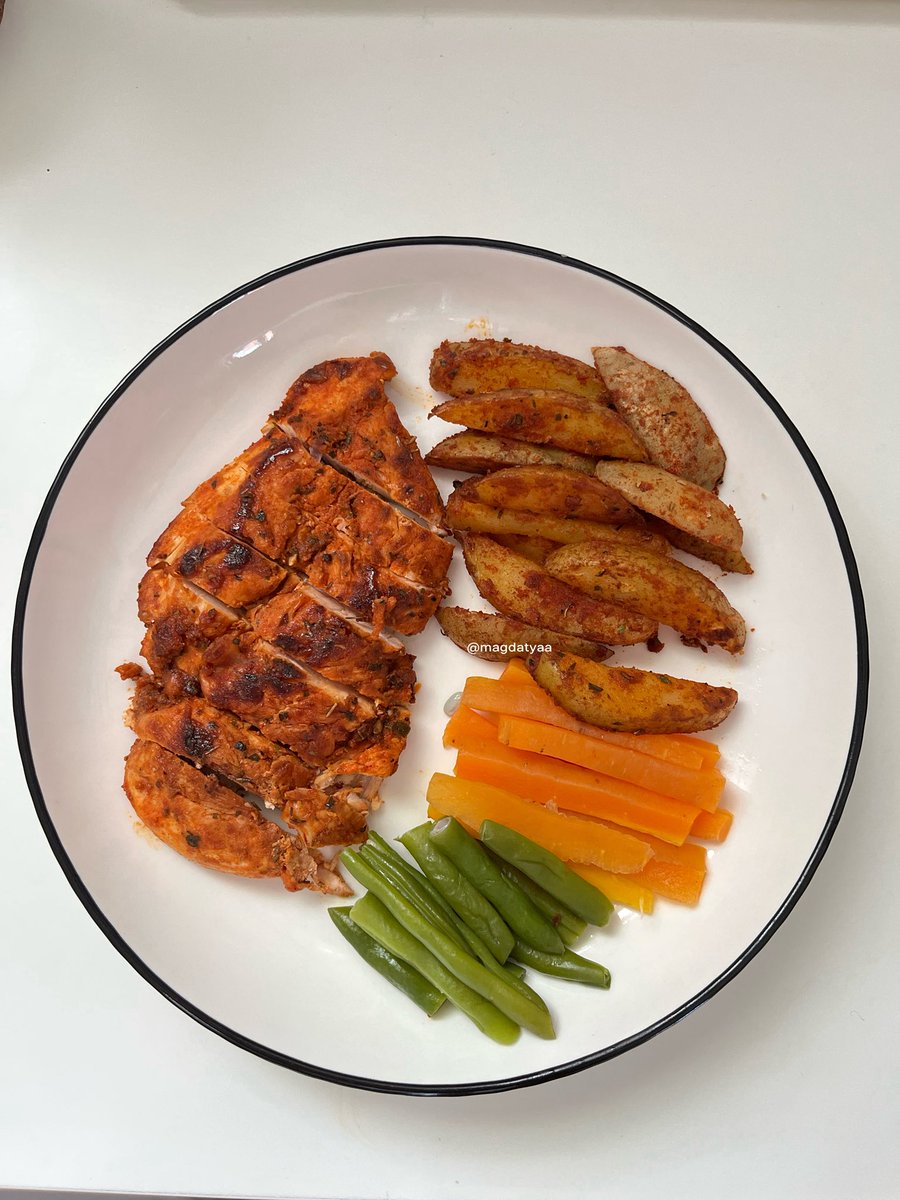 One seasoning can make a variety of tasty meals!

tanpa MSG, tanpa pengawet, 100% halal👍🏻