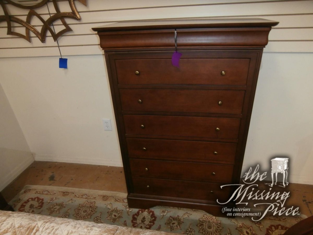 Seven drawer chest measuring 36"W,19"D,54"H in bourbon. Matching pieces at post. 
Click here for pricing and availability ➡ buff.ly/m1nAiZe