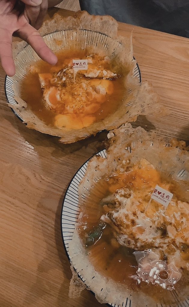 0930_cat's tweet photo. 終於回來了 還請我吃飯
原來我不是沒人要的小朋友
我還是有人喜歡的吧 https://t.co/DWDFt0ghgd