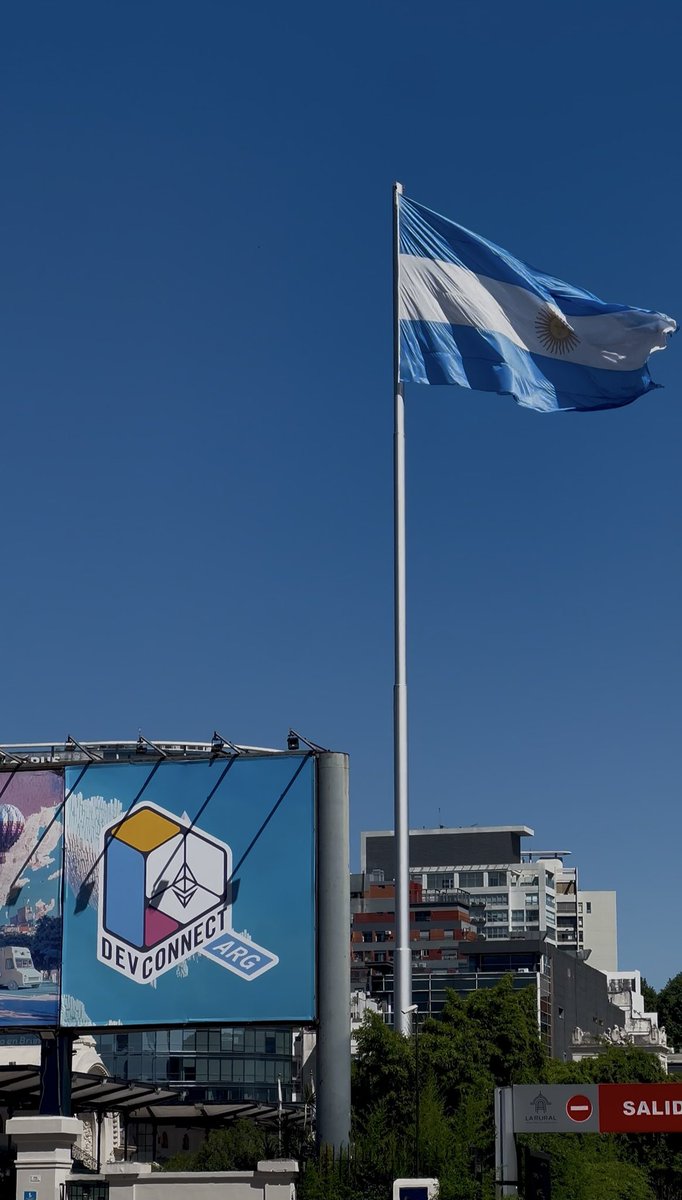 Cara Moschetti tweet media