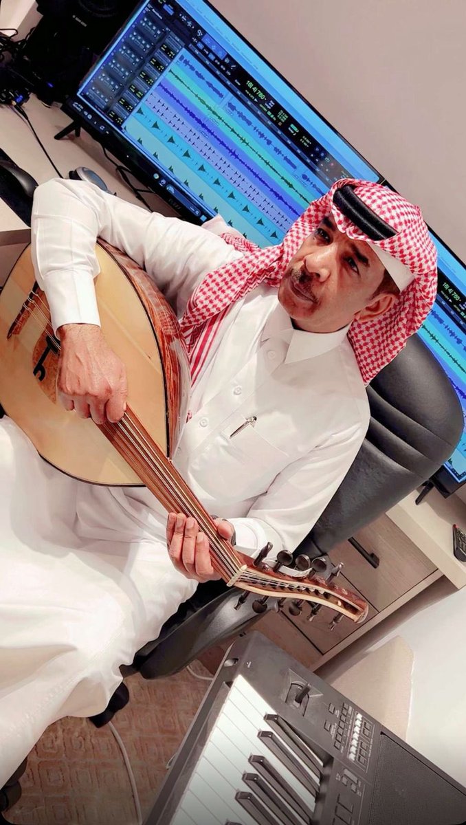 azazzis's tweet image. الفنان عزازي يستعد هذا المساء لطرح عمله الجديد والذي يأتي في قالب فني متكامل  ويكشف عن 8 أعمال غنائية ويقدم فيها محتوى فني متكامل يليق بجمهور ولساحة الغنائيه

انتظروا العمل لحظة صدوره عبر القناة الرسمية للفنان عزازي عبر اليوتيوب ..

@azazyi001