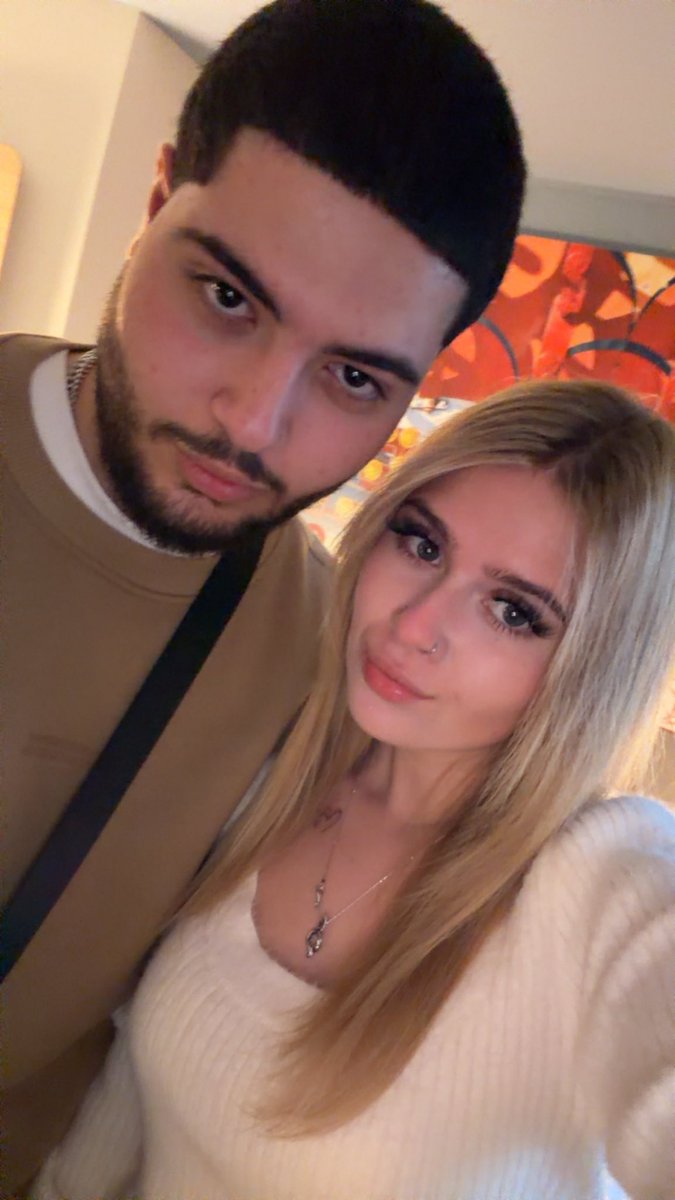 jevxsia_'s tweet image. i love you ♥️♥️♥️♥️