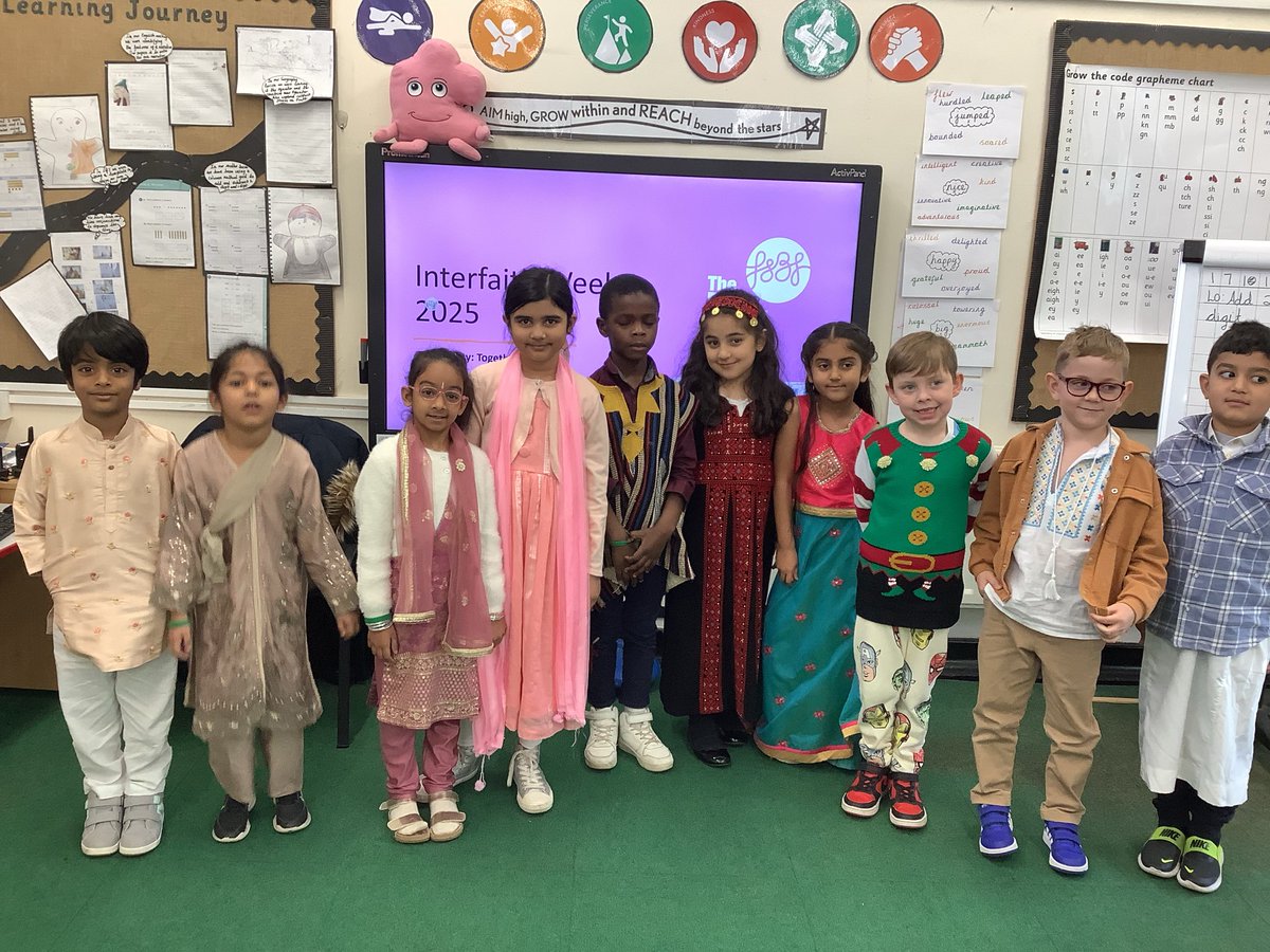 HollyfastSchool's tweet image. 2B are celebrating ‘Interfaith Week’. Some of our friends wore their beautiful traditional outfits to school. We also learnt about the importance of being part of a community and the sense of belonging that we have as part of the Hollyfast community. #InterFaithWeek #Respect