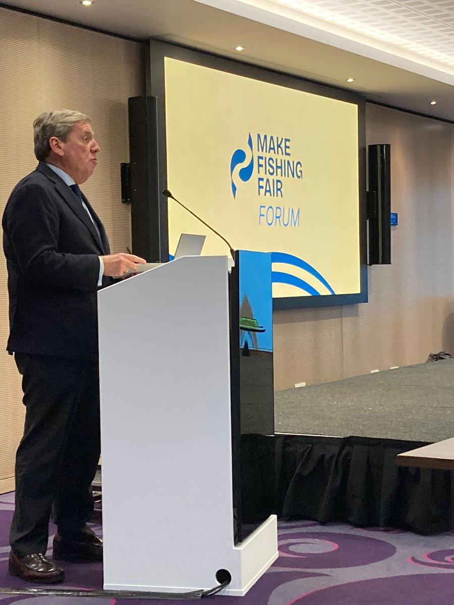 Esta mañana he intervenido en el Make Fishing Fair Forum, organizado por <a href="/LIFEplatformEU/">Low Impact Fishers of Europe</a> y Blue Adventures, con la participación del comisario de Pesca, Costas Kadis.

Gracias a LIFE por darme la oportunidad de defender una vez más la pesca artesanal, esencial para nuestras