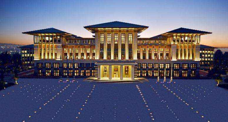 kiyashaber20's tweet image. Cumhurbaşkanlığı Sarayı&apos;nın aylık harcamaları:

Ocak: 1.779.281.000 TL
Şubat: 1.313.737.000 TL
Mart: 542.022.000 TL
Nisan: 1.710.494.000 TL
Mayıs: 652.899.000 TL
Haziran: 955.089.000 TL
Temmuz: 950.089.000 TL
Ağustos: 1.661.787.000 TL
Eylül: 784.937.000 TL
Ekim: 2.285.975.000 TL…