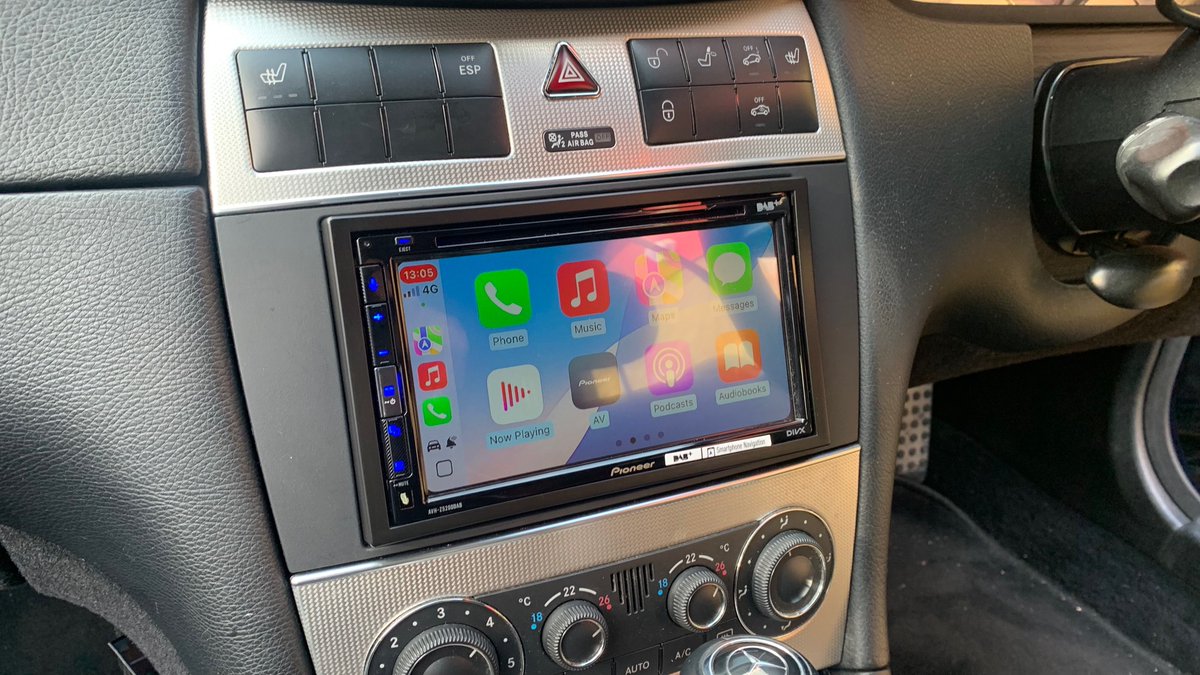 dynamic_audio's tweet image. 📷 Mercedes-Benz CLK 2006 upgraded with Pioneer AVH-Z5200DAB CarPlay / Android Auto Stereo with CTKMB15 installation kit. 

@Connects2 @PioneerUK @MercedesBenzUK