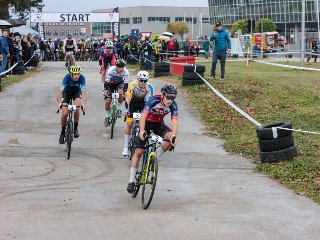 Ciklokros Polzela postregel z napeto člansko dirko - prijavim.se - via @prijavim_se prijavim.se/index_page/new…