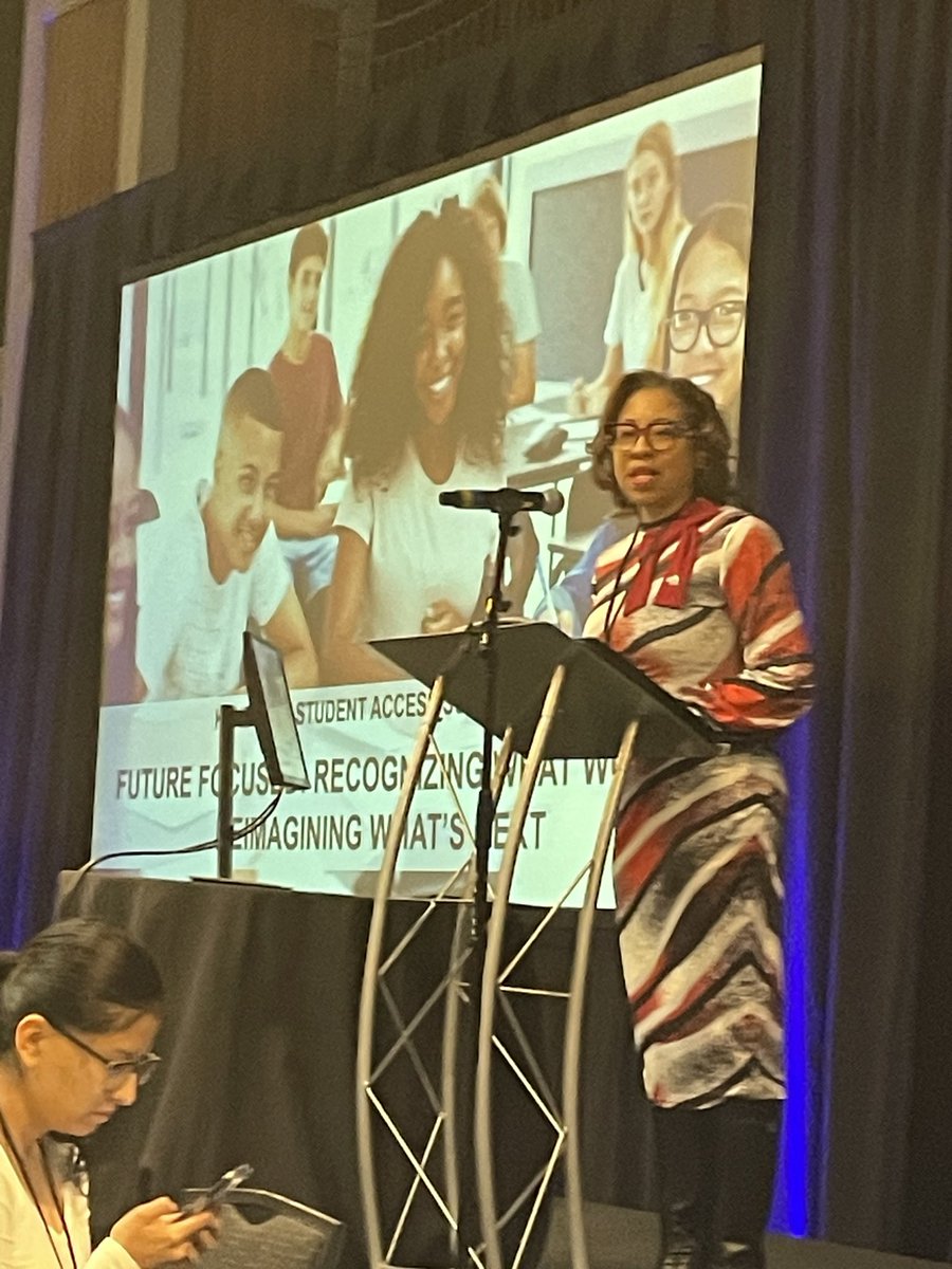 Amanda Ellis tweet media