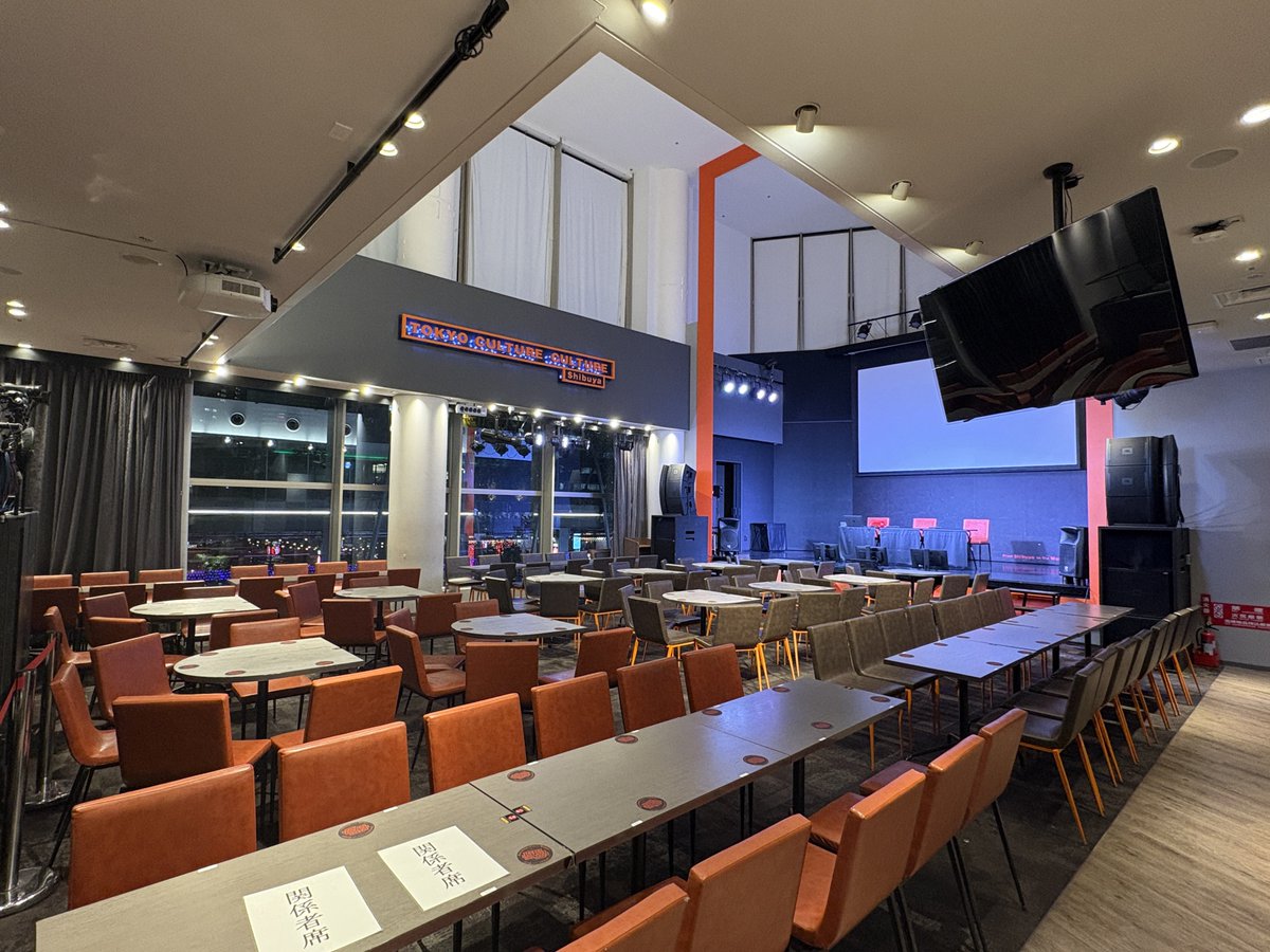 #ヴィ話がしたいの Specialご来場ありがとうございました！！
YUKKEさんをお呼びしてのスペシャル回、YUKKEさんの過去もCROSS ROAD FESTの話もたくさんできて大満足🫶🫶ラクリマの好きな曲15曲選んじゃダメですか😭😭
V系愛の深い人の高い熱量のV系の話聞けるの本当に心が潤う！！！本当楽しかった🌹🌹