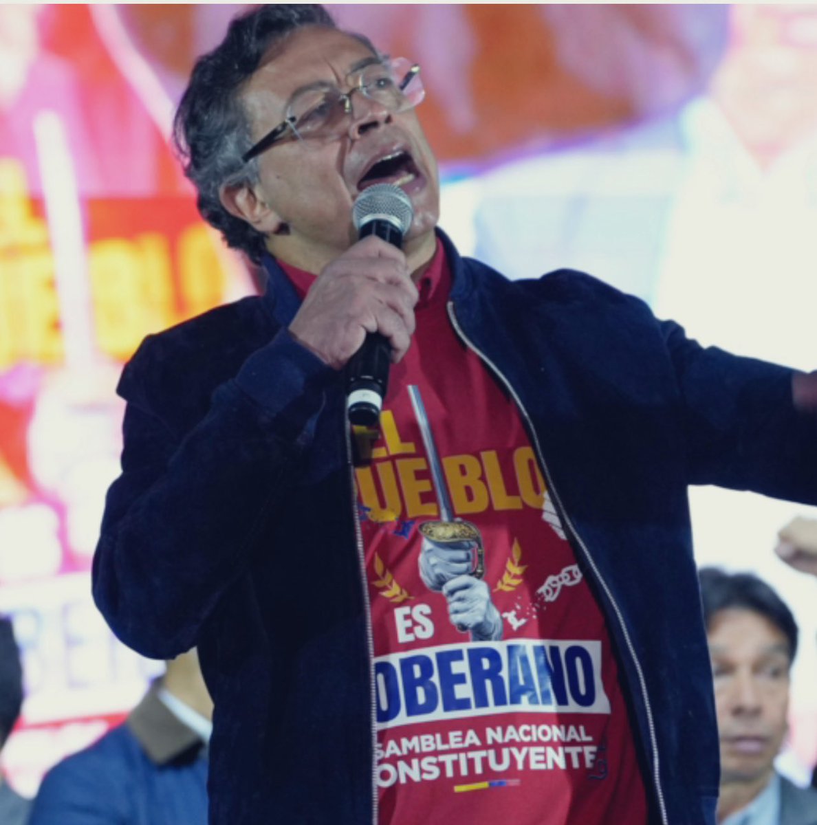 ¿Soy el único que detesta a <a href="/petrogustavo/">Gustavo Petro</a> por todo el daño que le ha hecho a este país, o hay muchos más? ¿Quién levanta la mano?
