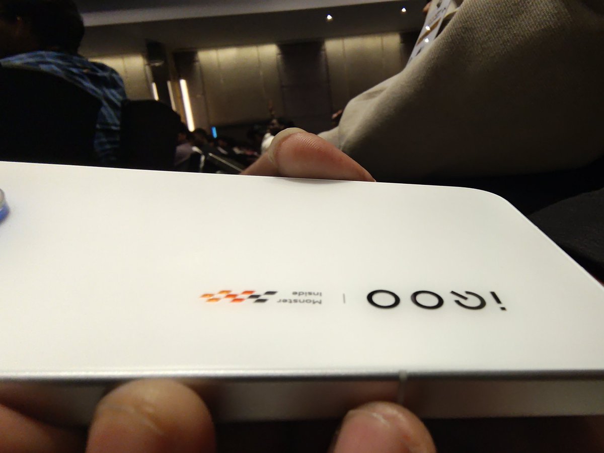 Ahmedshah7506's tweet image. 💥Just experienced the crazy-fast performance of the new iQOO 15! 🏎️ Powered by flagship Snapdragon processors and brand new OriginOS from now  multitasking and gaming are running smooth like butter.

 If speed is your obsession, this is where your search ends! 🚀 

#iQOOIndia…