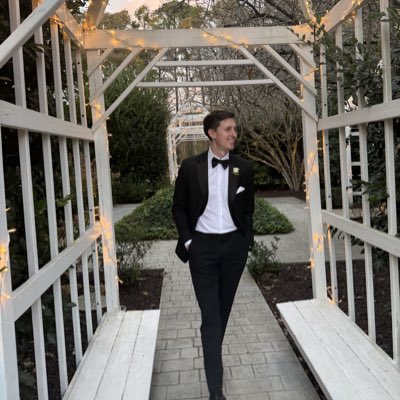 brysonsmit's tweet photo. #NewProfilePic https://t.co/nnlo2vSkCI