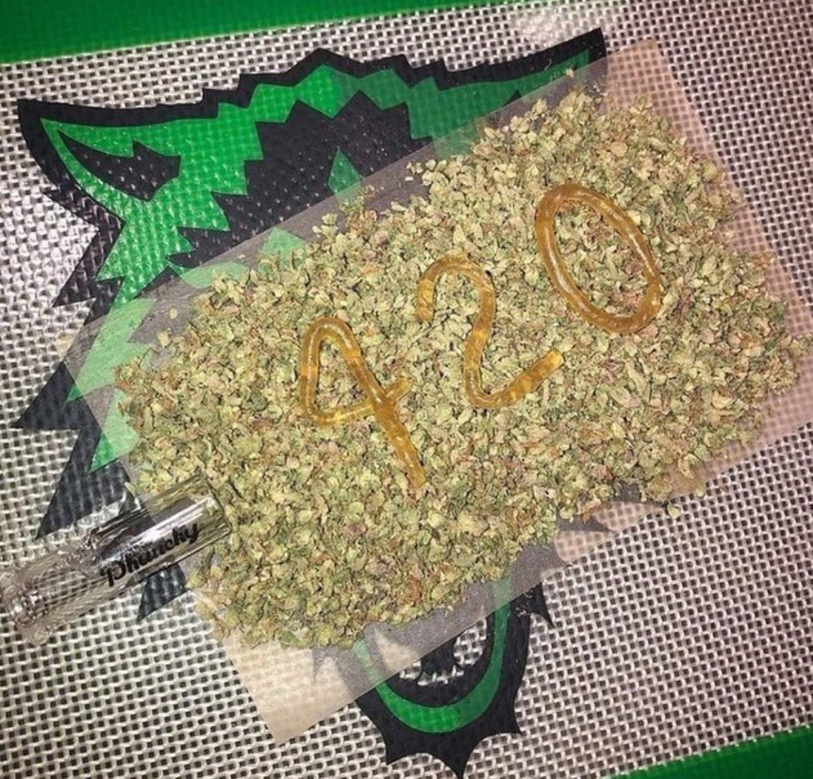 _StonersRUs_'s tweet photo. It’s 420 somewhere 💨 https://t.co/kVNg4pSH1Y