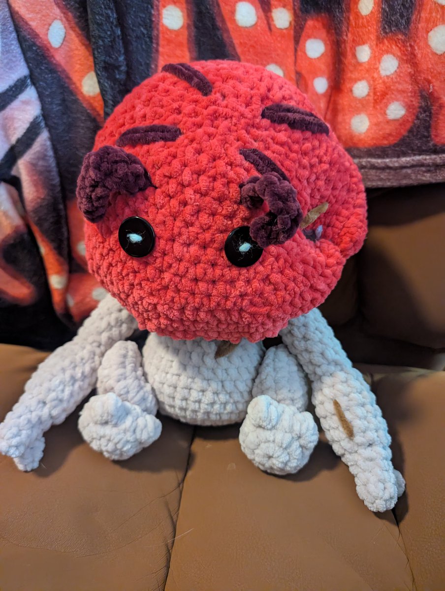 ChynaMakes's tweet photo. Look at this lil guy! Such a cute shmole.
Pattern by: The Knotty Amigurumi
Based on the Shmole plushie from @playPalia
#palia #shmole #crochet #smallbusiness #fiberart #amigurumi #cute #mondaymotivation #mondayvibes #plushie #grindsetmindset https://t.co/8GUSwrWV1g
