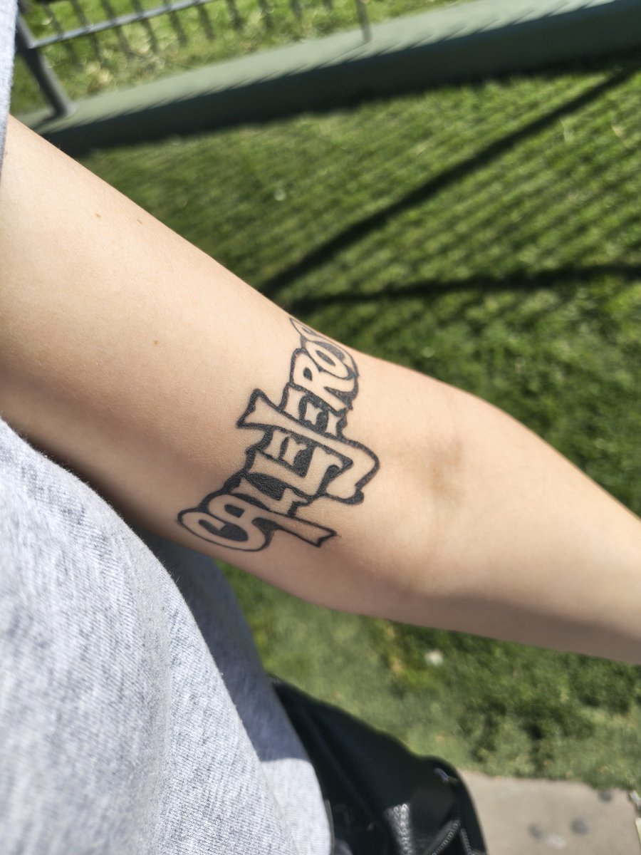 naintvg's tweet photo. @iRockNac ¿Puede tu piel ser tatuada por mi sed? https://t.co/JnsNDp6AFH