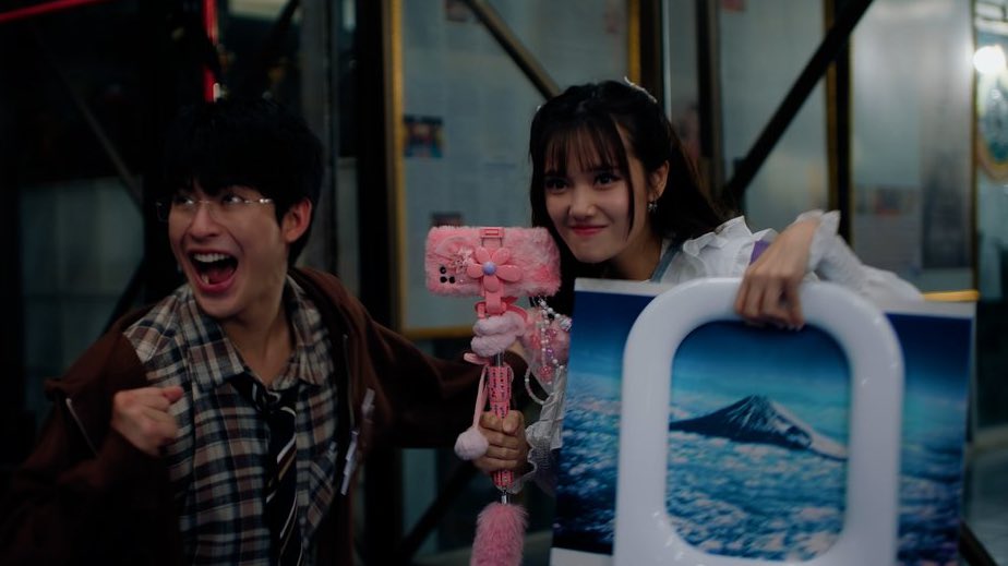 wjsnmathai's tweet image. ไขข้อข้องใจชั้นและ ว่าลิปซิงค์เอาฝาชักโครกมาทำอะไร 5555555555556555

 #MuTeLuvFistFootFusionEP1
#piployRR