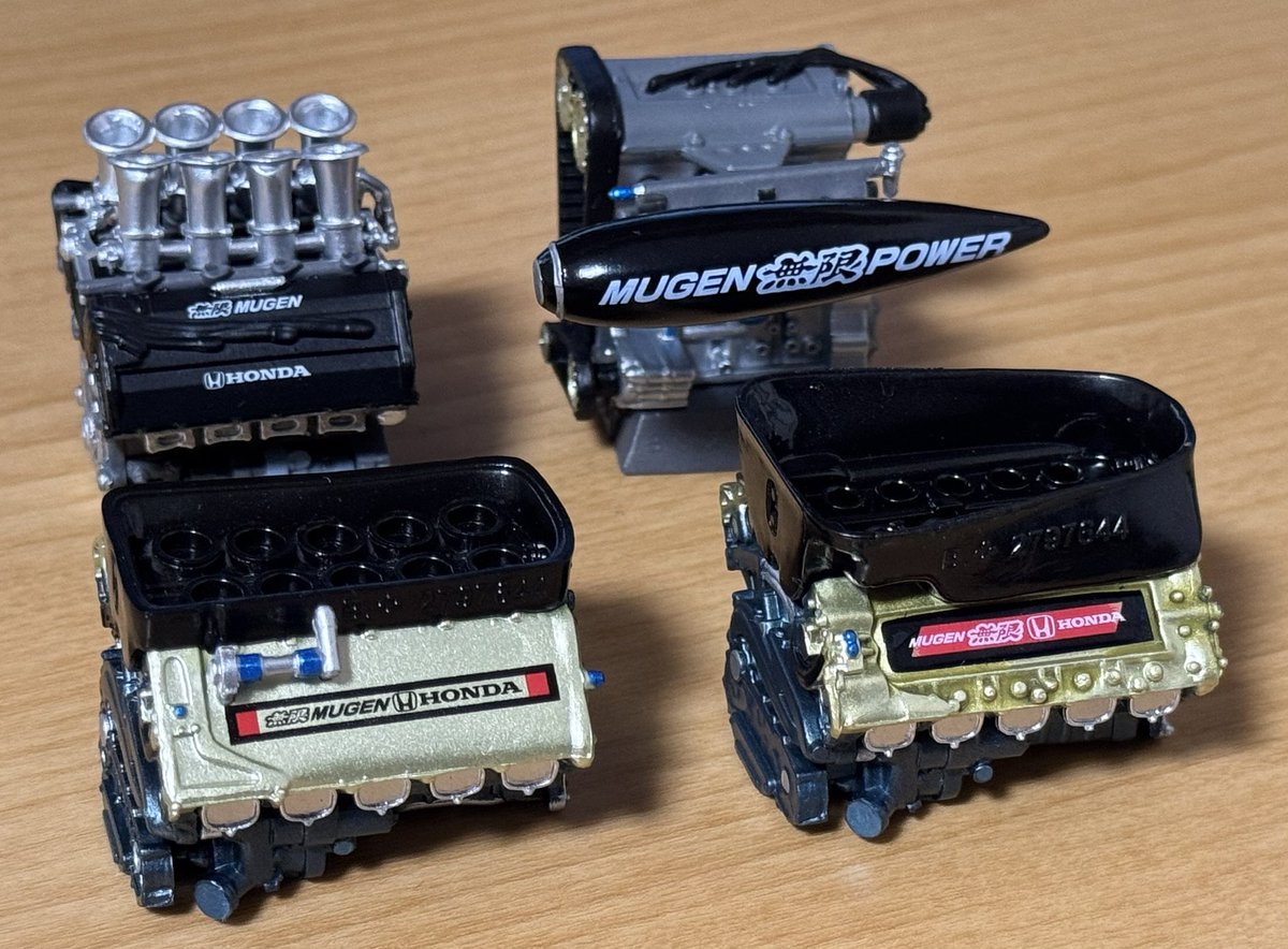 無限エンジンコレクションのガチャを、近所でようやく発見✨

セナ亡き後、1997年からF1中継を欠かさず観るようになった私にとって、当時の無限ホンダエンジンの偶に魅せる活躍っぷりには興奮させられました

自然吸気V10エンジンの甲高いサウンドが懐かしいっすね😇