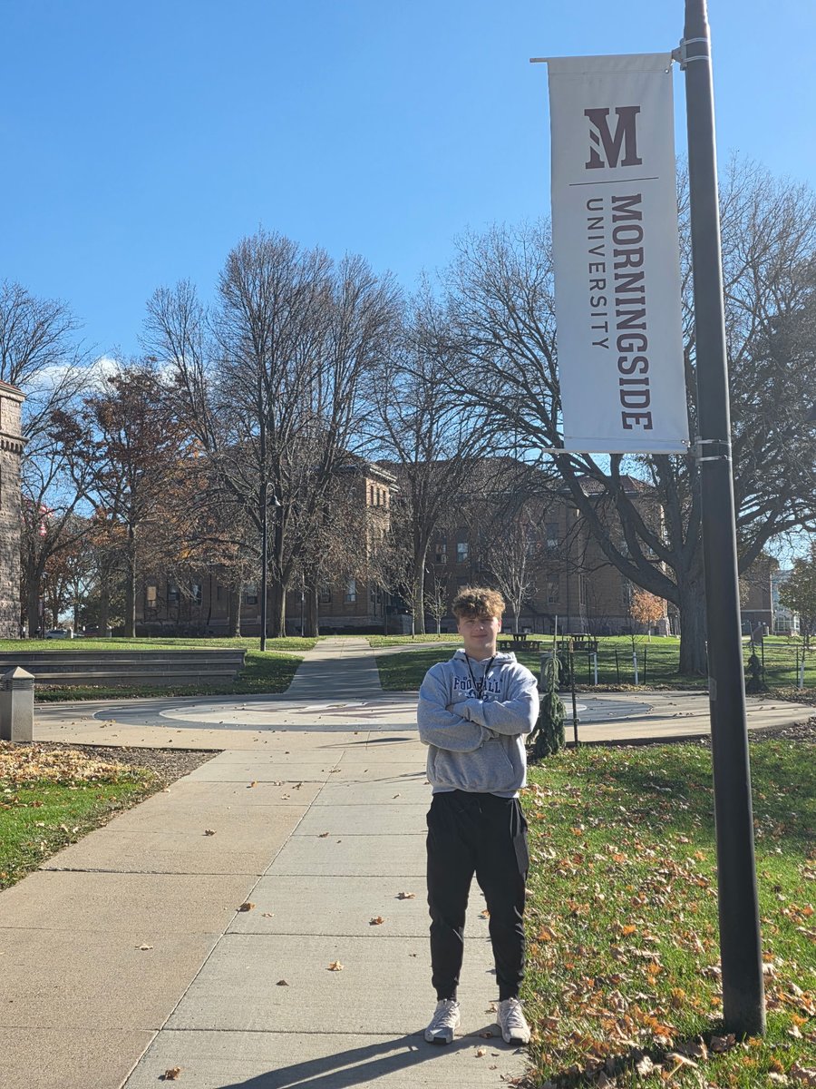 BerryhillGuy's tweet photo. Had a great visit @MsideFootball Thanks @Coachboyd4 for having me up last weekend. I'm very impressed with the program and campus.
@MsideFball @CoachCJake @CoachNateTurner @IndianolaFB @CSAPrepStar @Coach_Berryhill @MaisyChew
#classof2026 #middlelinebacker #linebacker #defensiveplayer #linebackergrind #indianolafootball #indianolahighschool #NAIA