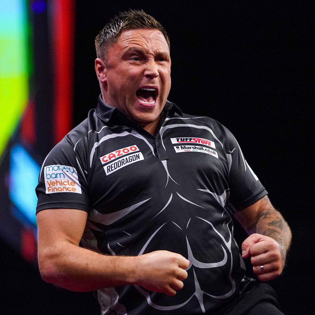 bet365's tweet image. 🤩 Saturday 20th December:

01:00 - Anthony Joshua v Jake Paul
12:30 - World Darts Championship (afternoon)
12:30 - Newcastle v Chelsea
15:00 - Wolves v Brentford
15:00 - Man City v West Ham
15:00 - Brighton v Sunderland
15:00 - Bournemouth v Burnley
17:30 - Tottenham v Liverpool…