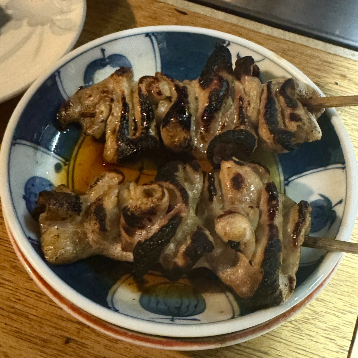 tinytinykingdom's tweet image. 月よ宇から立石🌉17:55着、並びなし、鍋前に、マロちゃんのフルスイングな💪宇め、レッドブルな如く活力もらってます😁この時間帯、先輩方と挨拶するだけで、今日1日を、無事に楽しくみんなでお疲れさんしてる気になって、酔い気分。ガツミソワカヤキうまし😋#ゆぅ二郎さんに習って辛めの宇め割