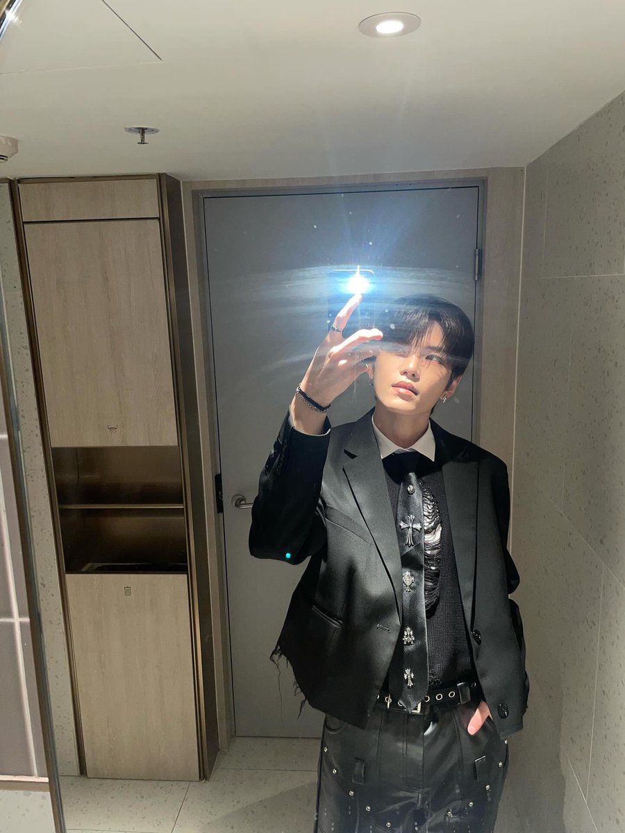 jo gyehyeon pics tweet media