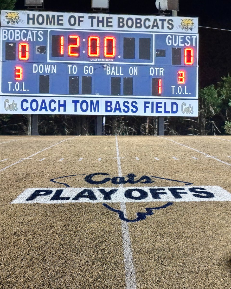 CarolinaCoaches's tweet photo. SCACA was out and about this past Friday soaking in that second-round playoff atmosphere! π₯π
#scsports #southcarolinasports #studentathletes #highschoolcoaches #coaches #highschoolsports #southcarolina #schighschools #scathletics #highschool #SCACA #SCACAisoutandabout https://t.co/UXx2fe5LVX