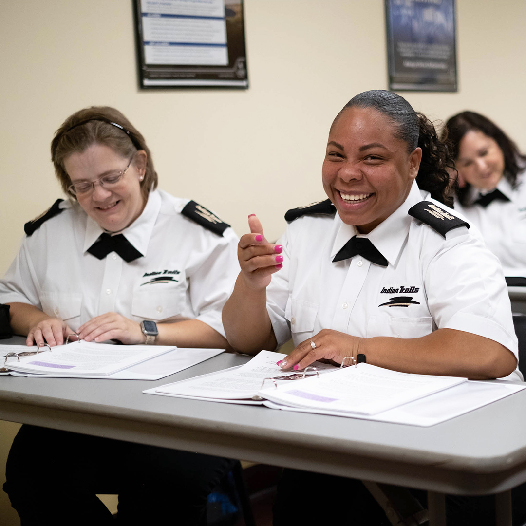 indiantrailsbus's tweet image. 🚍 Want to learn what it’s like to work at Indian Trails?
Our guidebook has all the info on driving, including:

✅ Job duties
✅ Physical requirements
✅ Licensing qualifications and classes

Follow to make sure you don’t miss our next hiring period.

#IndianTrails #LinkInBio