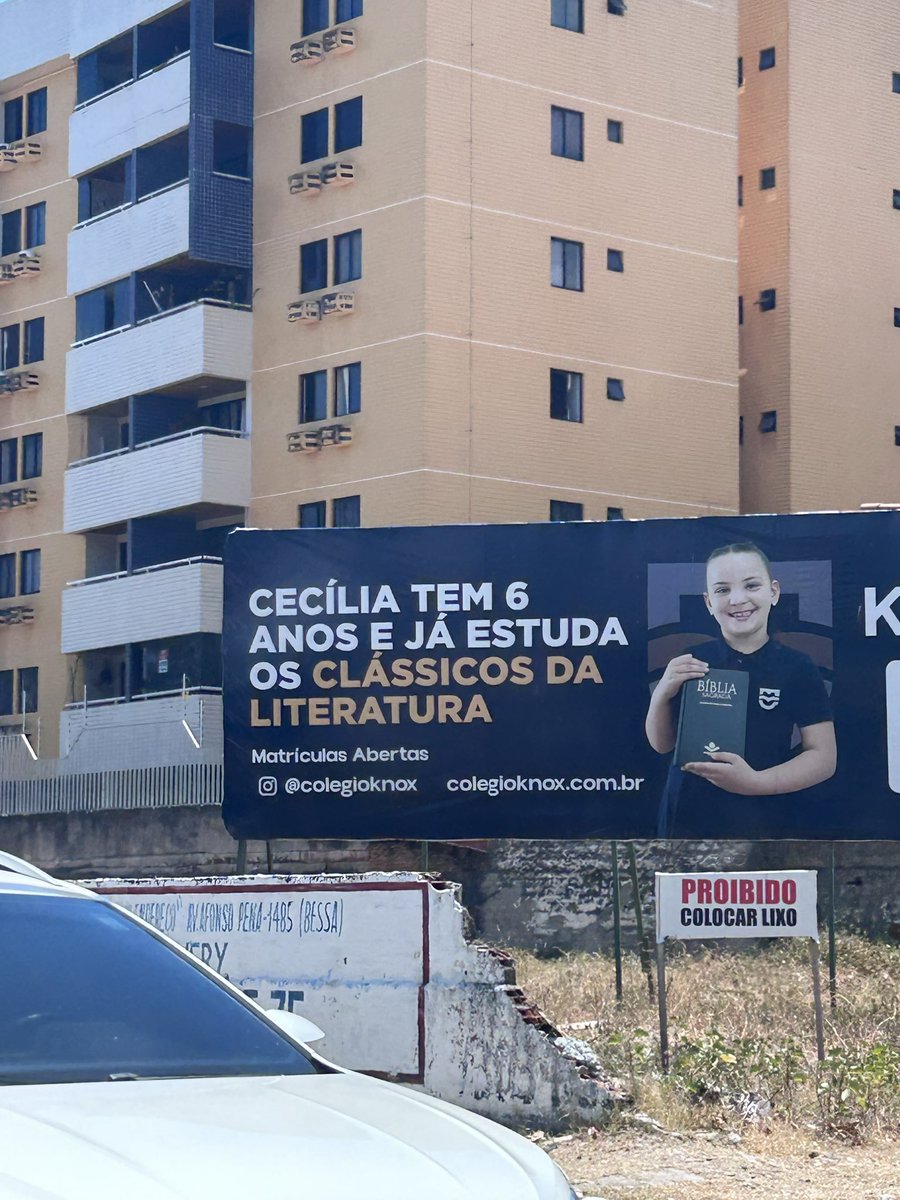 gabigatrana's tweet image. ~clássicos da literatura