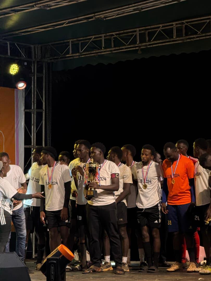 UCULSMain's tweet image. PICTORIAL:
🏀How it went down this past Saturday during the #AnnualLawGala25

🧵A thread