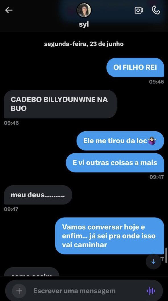 papsrazzi's tweet image. Enfim, e é isso… tenho minha palavra,
meus amigos e minha fama de sempre dizer tudo as claras, que não meti gravidez forçada
pra cima de ninguém. Já a sua fama… quem não te conhece, que te compre.