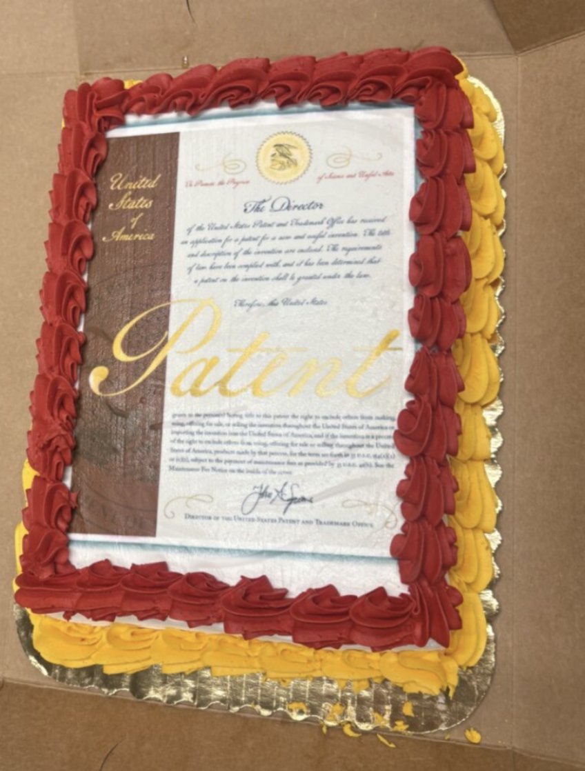 Last week we hosted a #PatentParty to mark a major milestone for Sapient, recognizing inventions behind our rLC-MS pipeline that advance the scale and accuracy of #biomarkerdiscovery !

More on our awarded patents: lnkd.in/dRHk3EPx