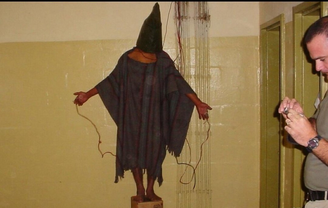 الإسلام لا يتوافق مع القيم الغربية

القيم الغربية :