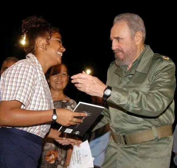 Hoy Día del estudiante, recordando a nuestro guía y faro. Eterno espíritu joven. #UnidosXCuba #ValorYRazón #FidelPorSiempre
