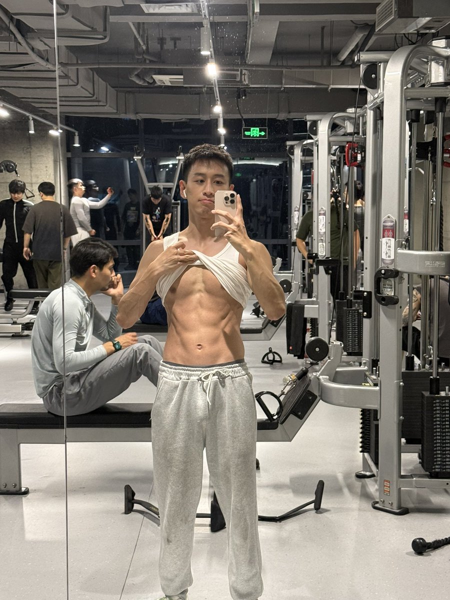 肌肉奶狗dd tweet media