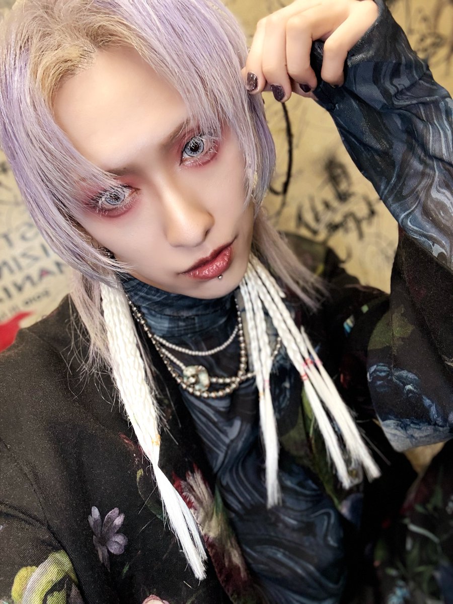 LAY ABOUT WORLD イザナ (@LAW_Izana) / Posts / X