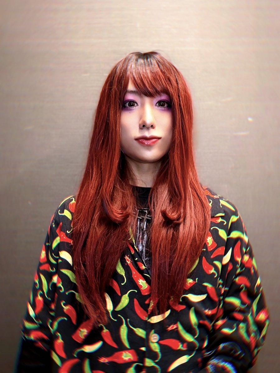 #ヴィ話がしたいの Specialありがとう〜❣️
CROSS ROAD Festの話でもちきりの第一部、ラクリマの話あと1時間したかった〜🍷
二部はゆったり楽しませてもらいました。
YUKKEさんのトークずっと聞いてられるな〜、すごい。
またご一緒できるよう頑張ろ。