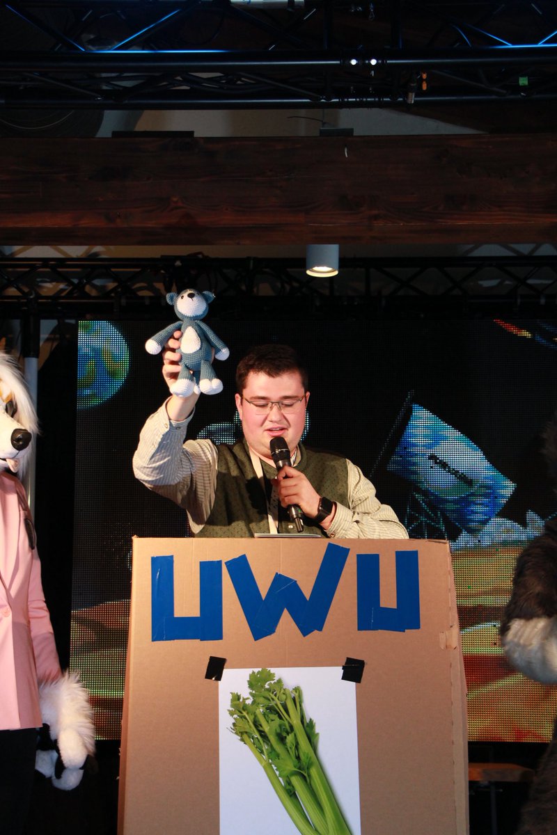 RyuxWolf's tweet image. I was moderating the Charity Auction at #Furvaria ! It was really spontaneous but it was sooo much fun! Had some stage fright in the beginning but the audience was really nice! 

Pics by Bytefox and @coolbigandy