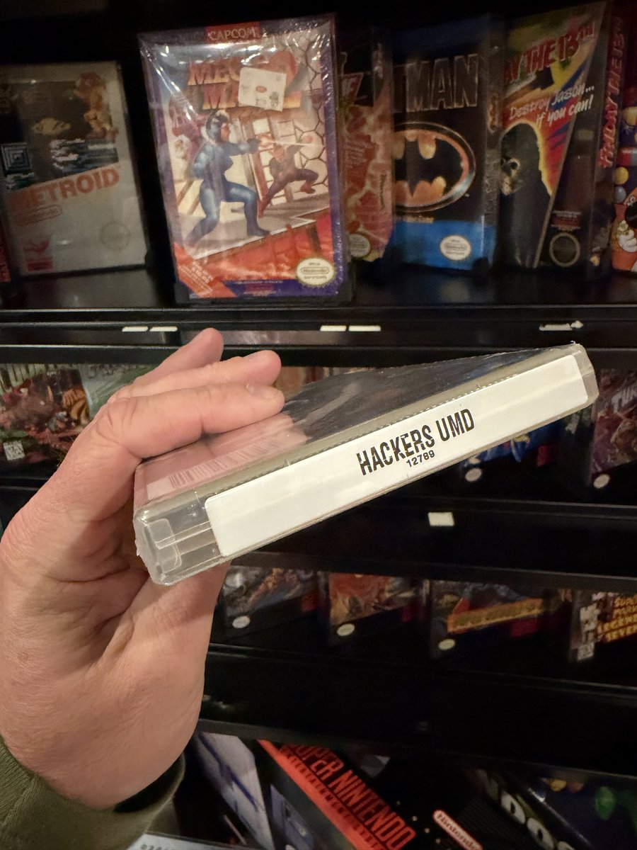 Hackers UMD for PSP! #hacktheplanet