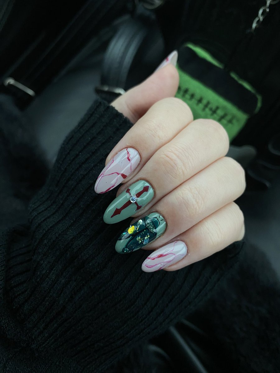 Guillermo del Toro’s Frankenstein nails🪲