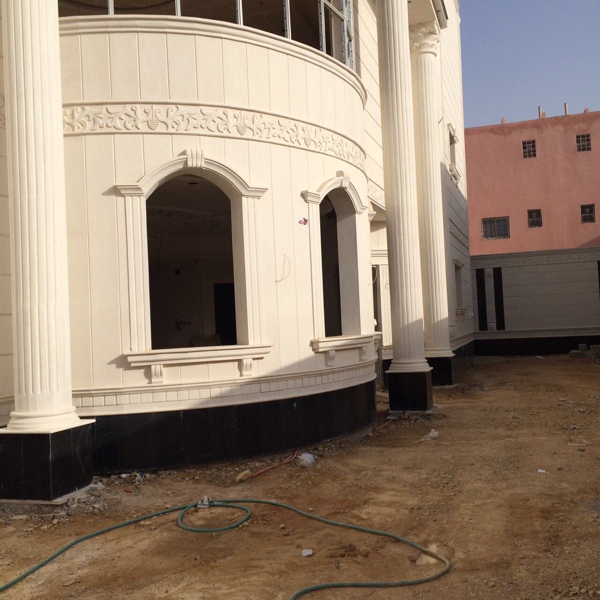 ATar032's tweet photo. حجر الرياض الطبيعي تركيب توريد تصميم ترميم داخلي خارجي 0500336975 #نتايج_الرخصه_المهنيه https://t.co/OWxZA6bLhD