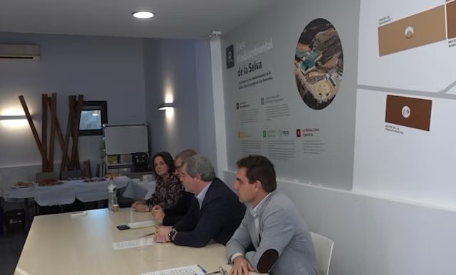 Les Mancomunitats Ribera Alta i Baixa visiten la Selva per compartir exp... youtu.be/KectS8YIxQM?si… vía <a href="/YouTube/">YouTube</a>