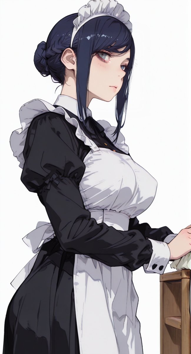 Q72go's tweet image. 旦那様の様子を伺うメイドさん