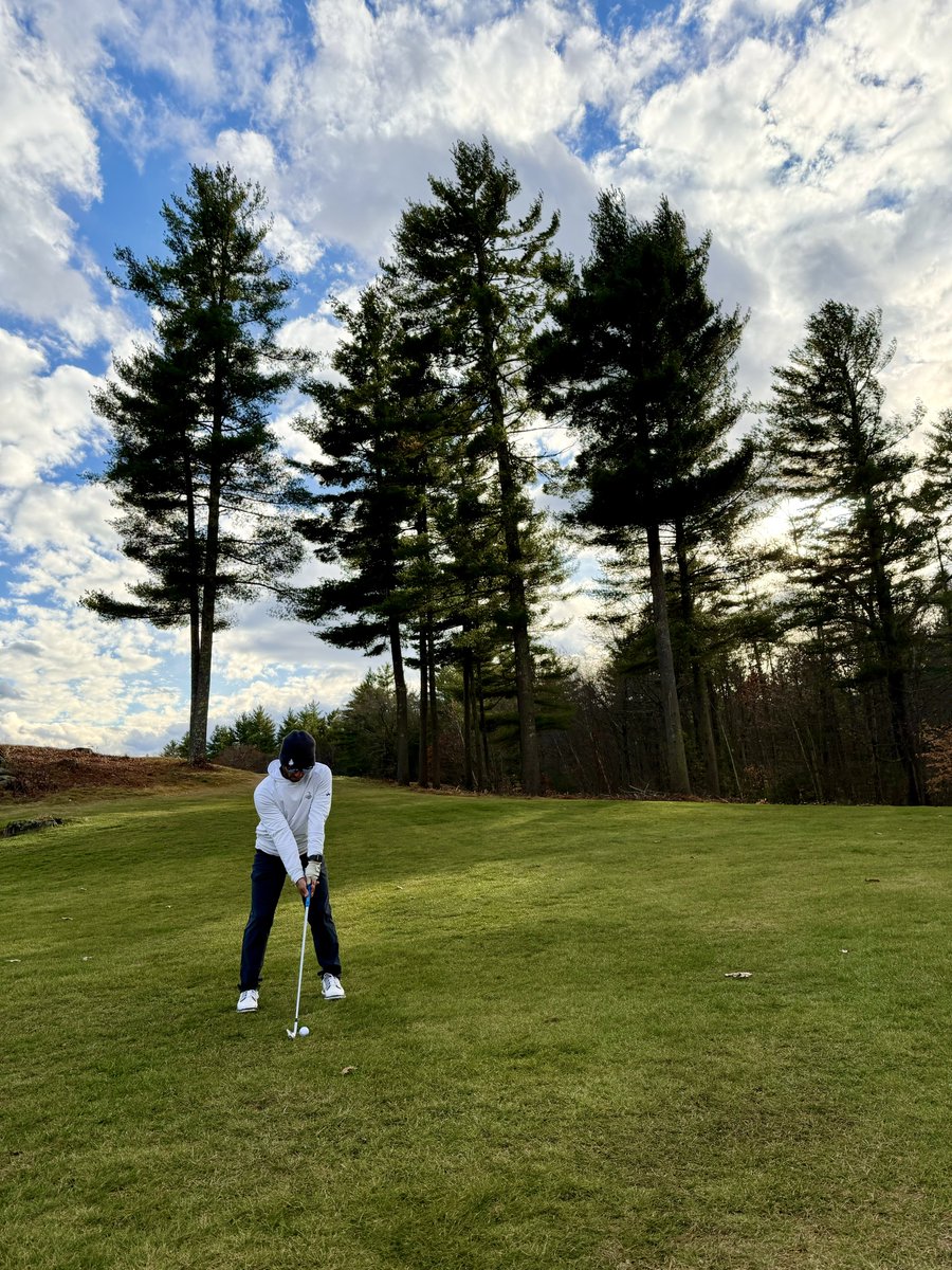 EmersonLotzia's tweet image. Yesterday was by far the coldest I’ve ever been playing golf and I still thoroughly enjoyed freezing my nuts off with the fellas 🥹