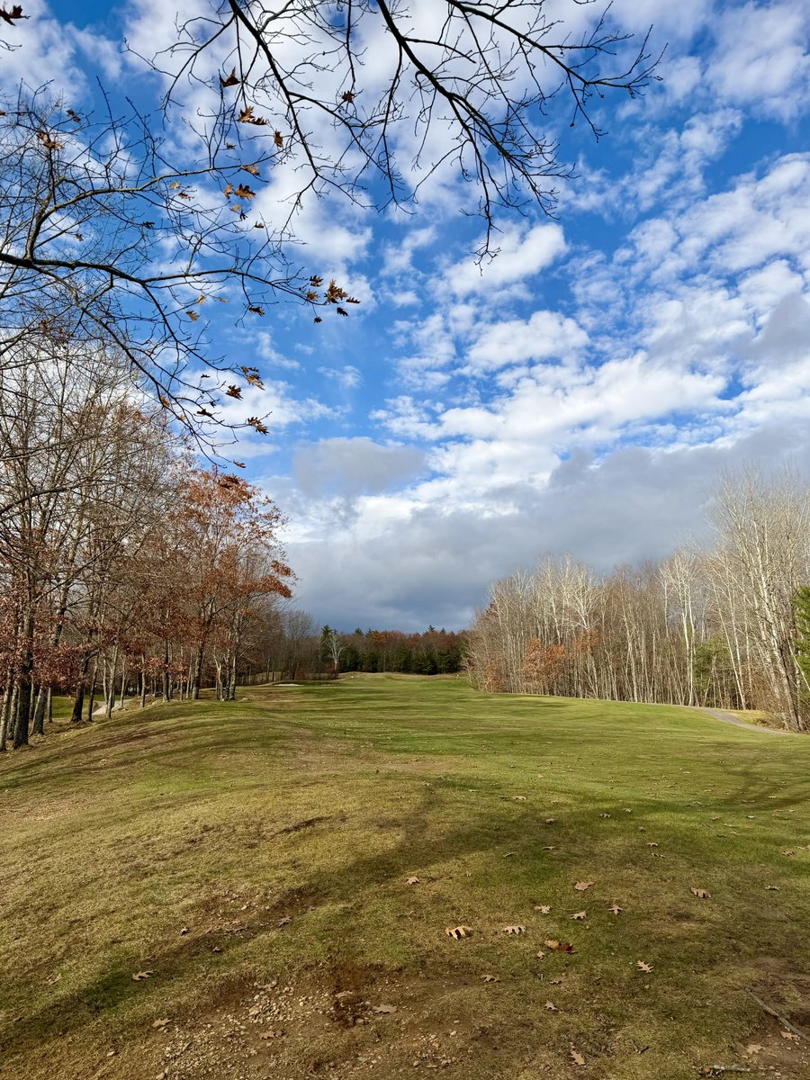 EmersonLotzia's tweet image. Yesterday was by far the coldest I’ve ever been playing golf and I still thoroughly enjoyed freezing my nuts off with the fellas 🥹