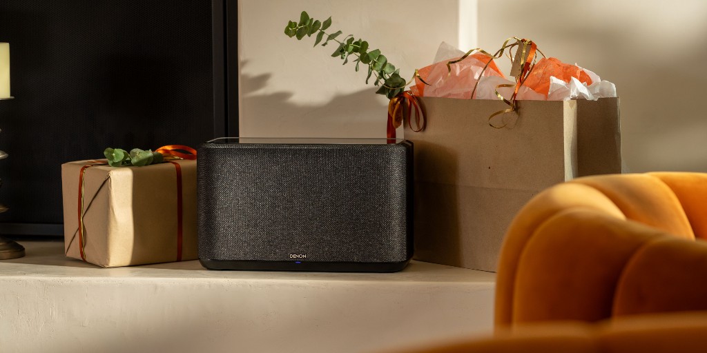 DenonAmerica's tweet image. Denon Home 350 is our largest smart speaker powered by HEOS. 

Shop Denon Home for the perfect holiday gift: ow.ly/8mMk50XqLH1
