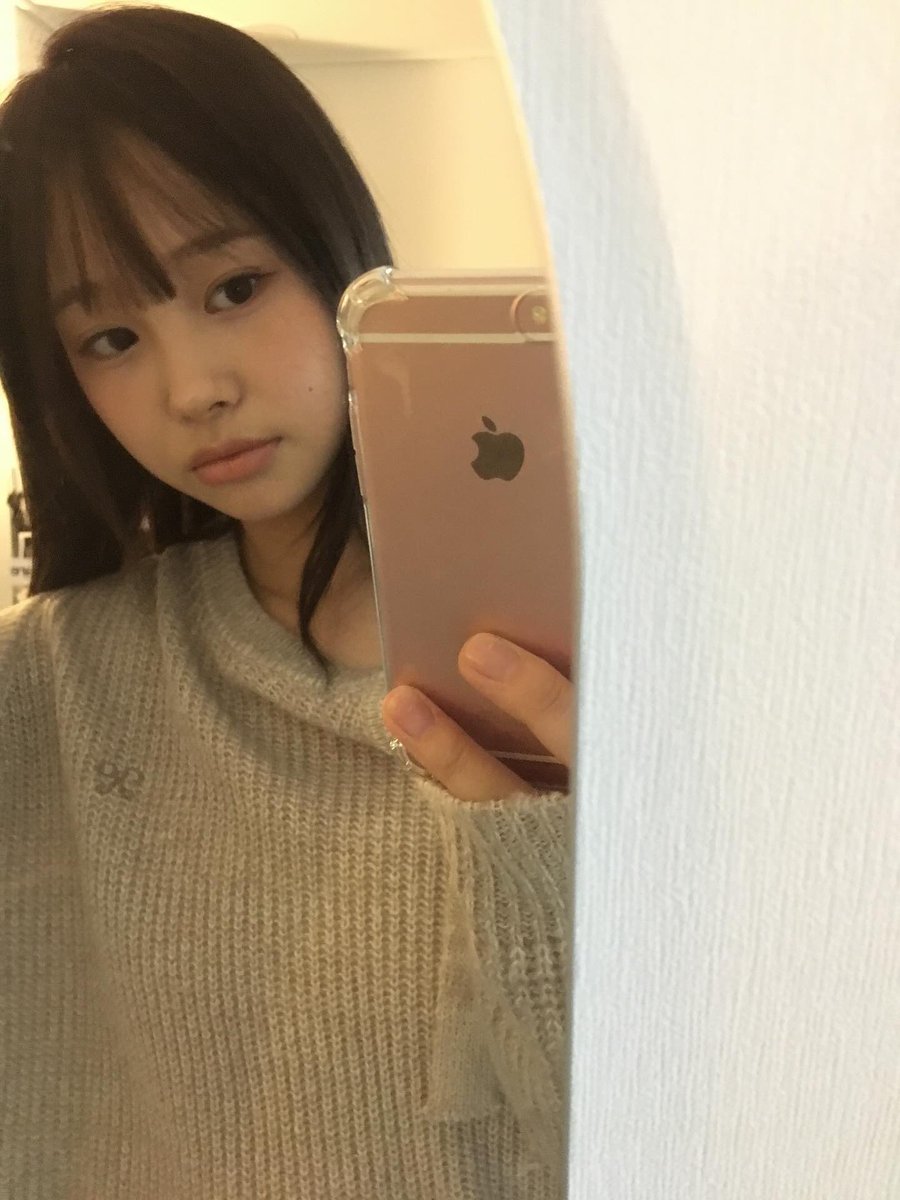 앞머리와의 재회로 눈물감동오열로맨스러브러브뿅뿅드라마 16부작 만들수잇음..그게가짜일지라도